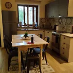 Aspasia House Οίτυλο