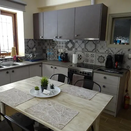 Aspasia House إيتيلو