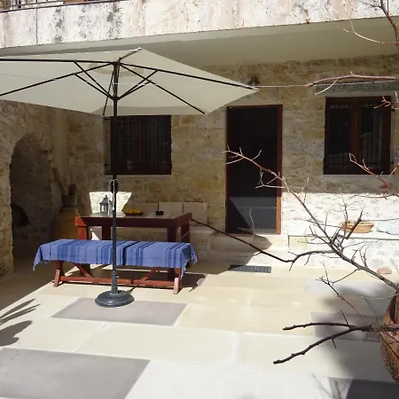 Сasa de vacaciones Aspasia House