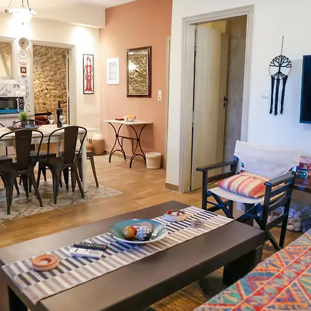 Aspasia House * Итилон