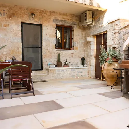 Aspasia House * Itylo