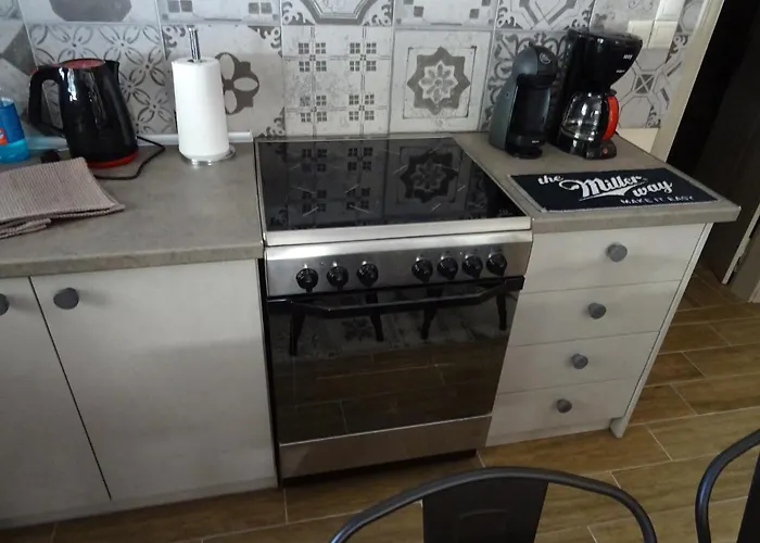 Aspasia House * Итилон