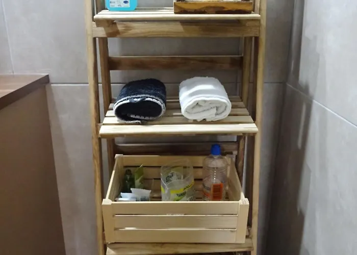 Aspasia House Oítilon