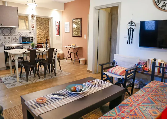 Aspasia House * Итилон